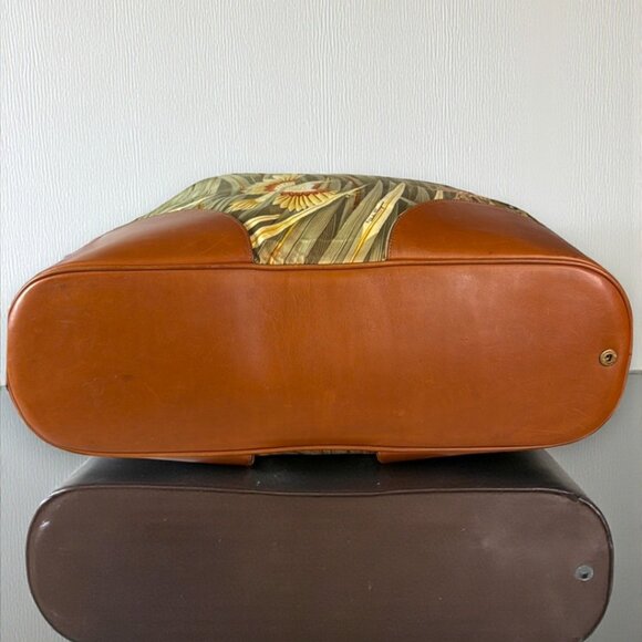 Salvatore Ferragamo Vintage Foldable Canvas and Leather Botanical Tote with COA - Picture 8 of 16